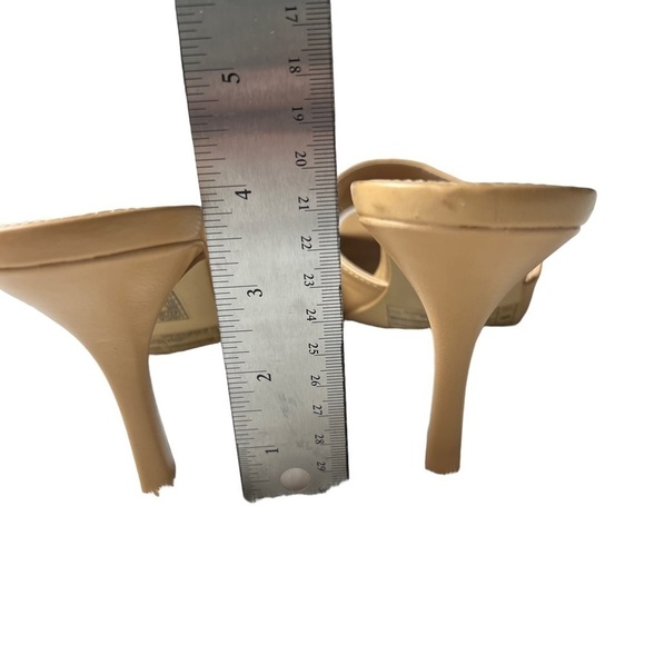 FOREVER 21 Square Toe Nude Beige Faux Leather Slip On Sandals Heels SZ 8.5 Slide - Picture 6 of 8